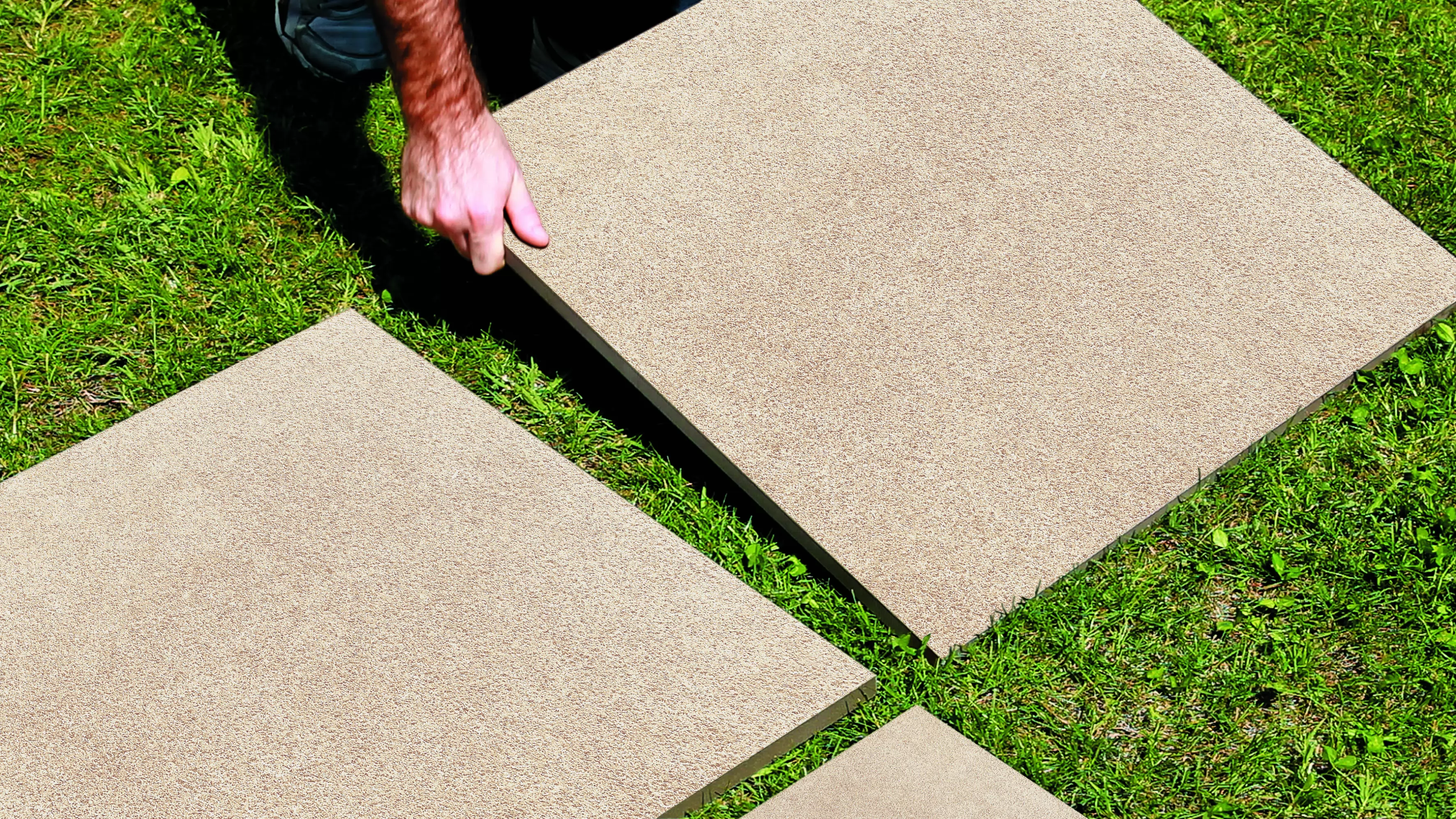 Evo_2E_amb_esterno_posa_erba_LB04_2