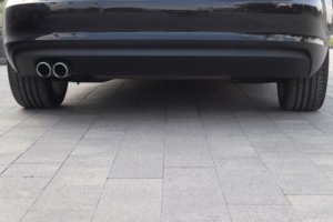 Via Trio parking